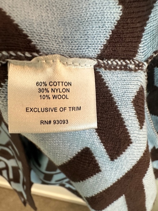 NWOT Tyler Boe Powder Blue and Brown Knit Sweater w/Faux Fur Cuffs Size M/L - Picture 11 of 11